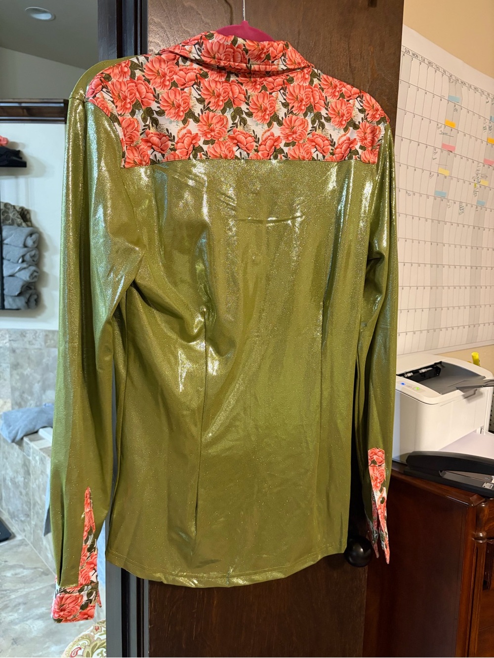 NWT Ranch Dress’ n Shimmer Green snaps-Up Blouse with Floral Trim - Picture 2 of 2